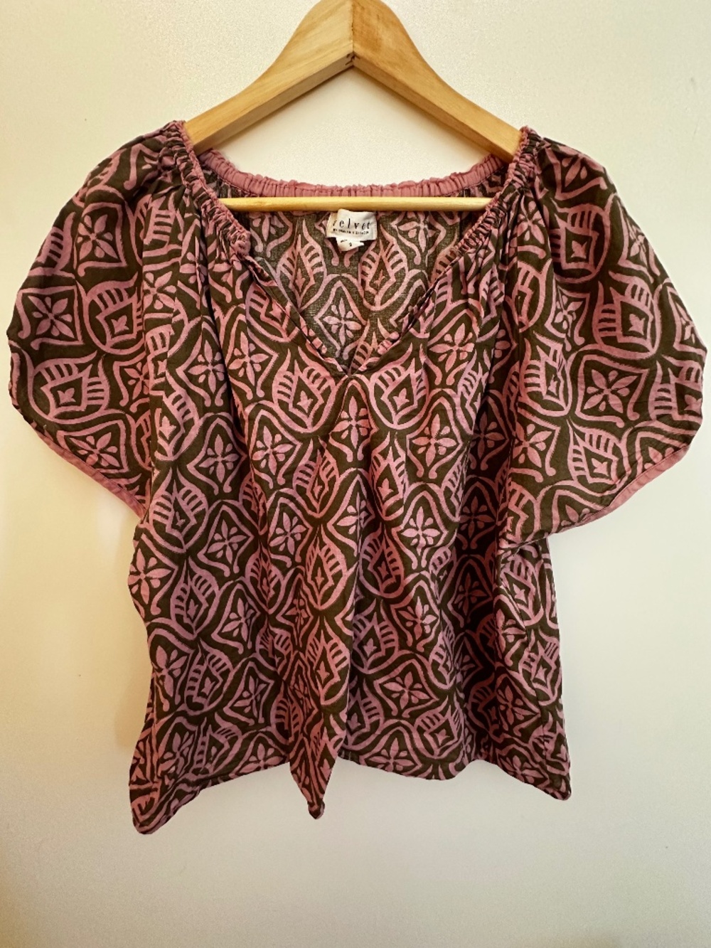 EUC Velvet by Graham & Spencer Ida Printed Boho Top in Rose - size S